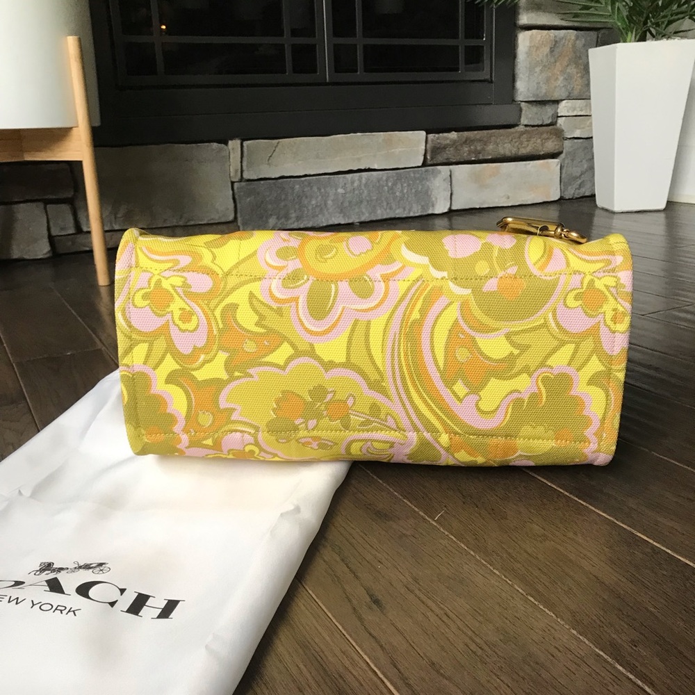 Coach Cargo Tote Crossbody Purse With Paisley Print, NWT - Picture 12 of 16